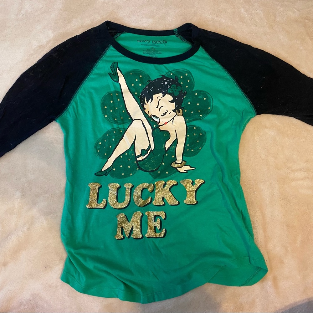 3/4 length sleeve Betty boop large shirt